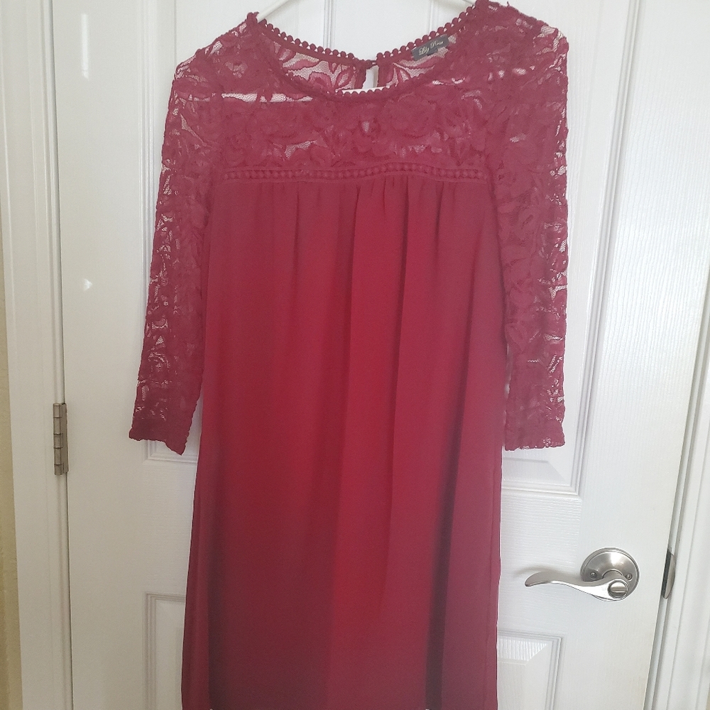*Lily Rose* Size: Small- Burgundy dress, 3/4 sleeves, chiffon and crochet